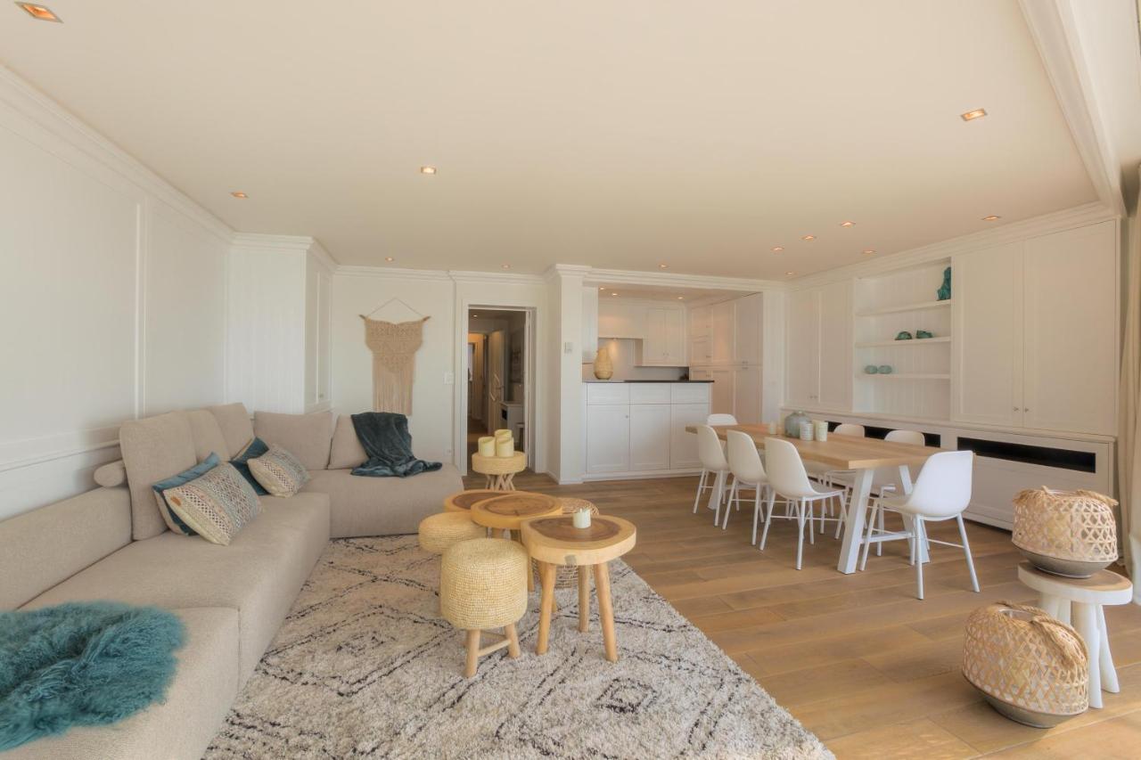Appartementen Op De Zeedijk In Knokke Op De 3E En 4E Verdieping Van Logie Marie Exterior foto