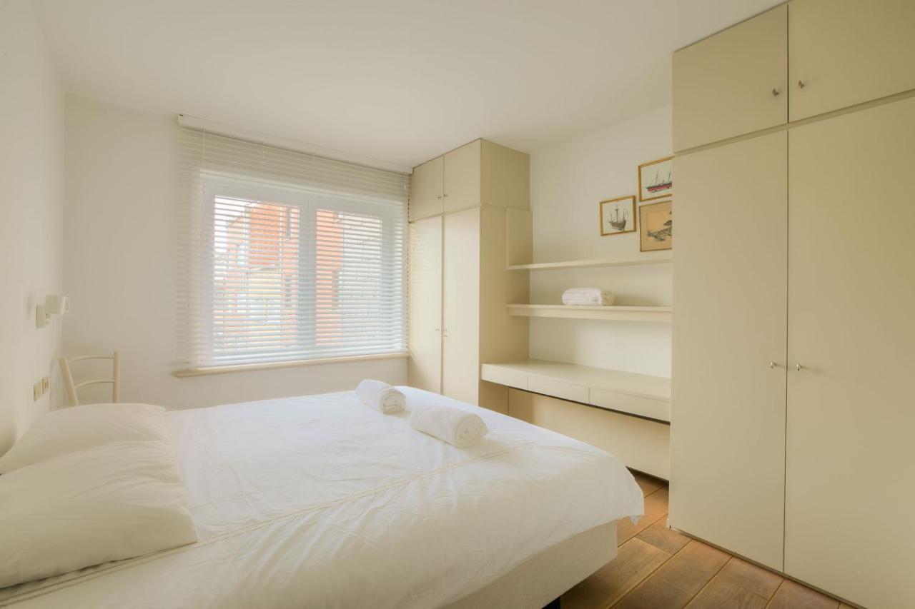 Appartementen Op De Zeedijk In Knokke Op De 3E En 4E Verdieping Van Logie Marie Exterior foto